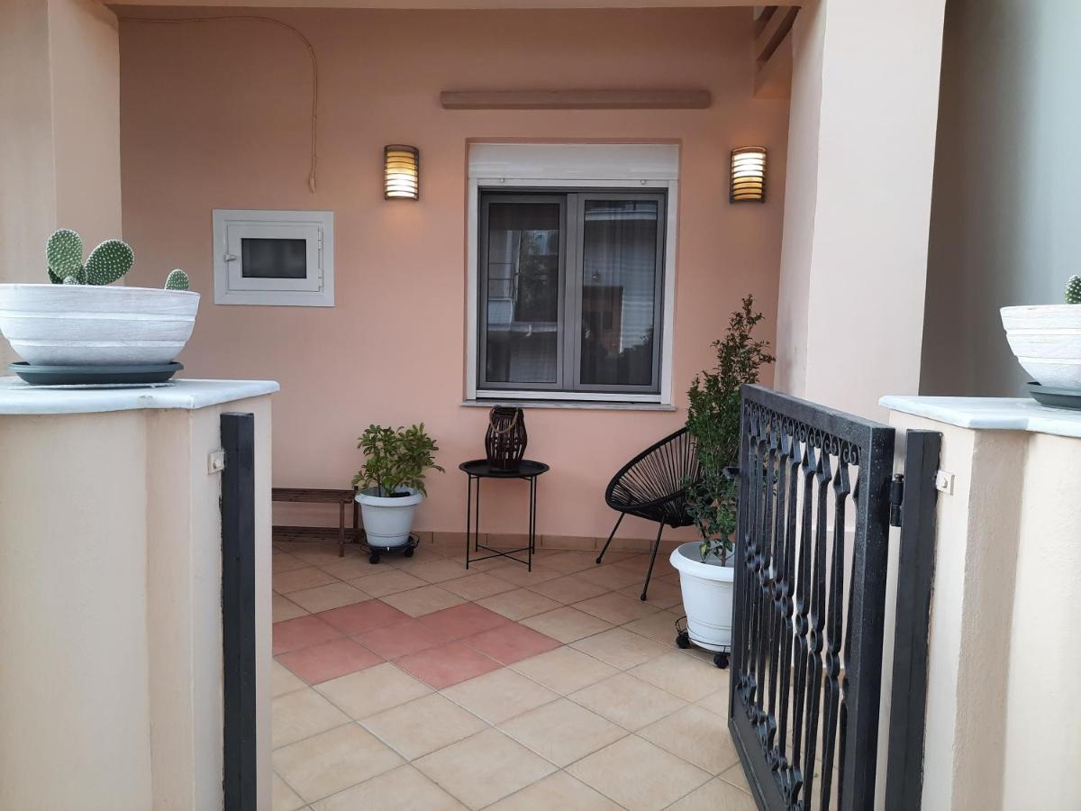 Pavlos Apartment Hriszí Aktí Haniá Kültér fotó